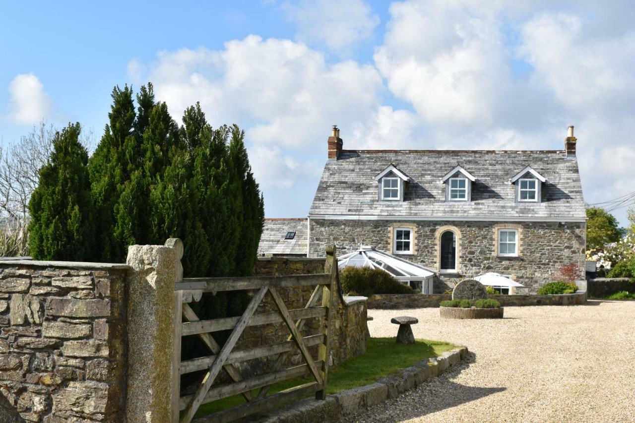 Treveighan Farmhouse Saint Teath Exterior photo